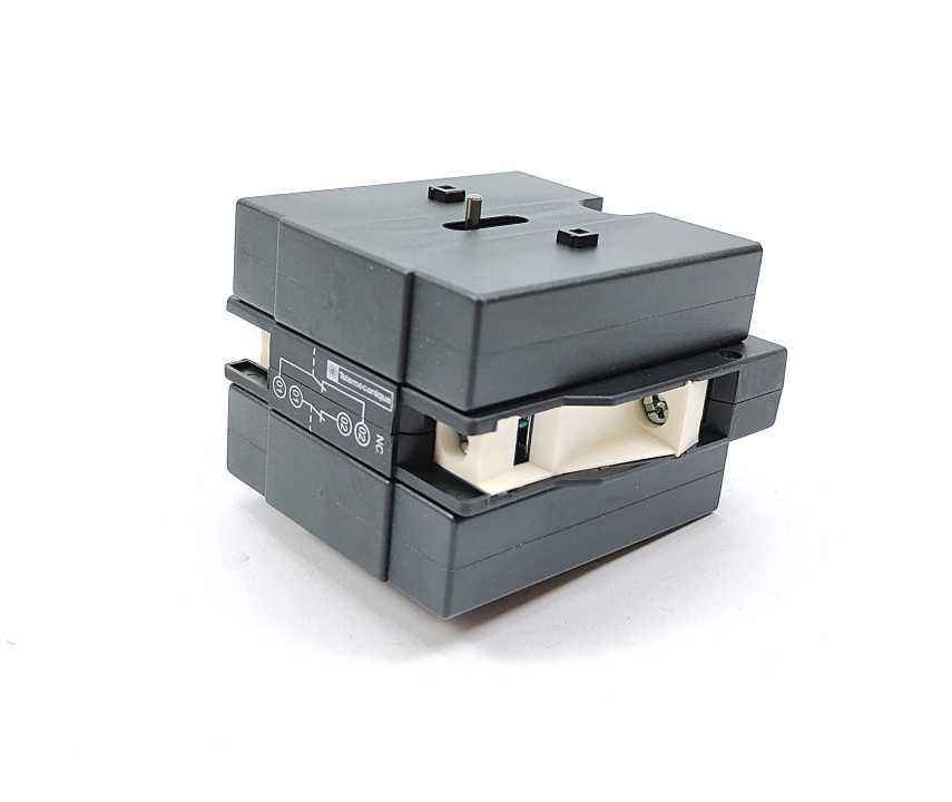 Schneider / Telemecanique LA9D11502 TeSys Deca mechanical interlock