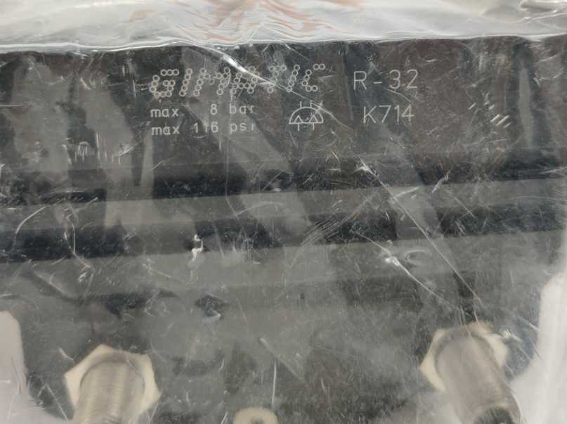 GIMATIC R-32 2-position Pneumatic Rotary Actuator, 2/8 bar