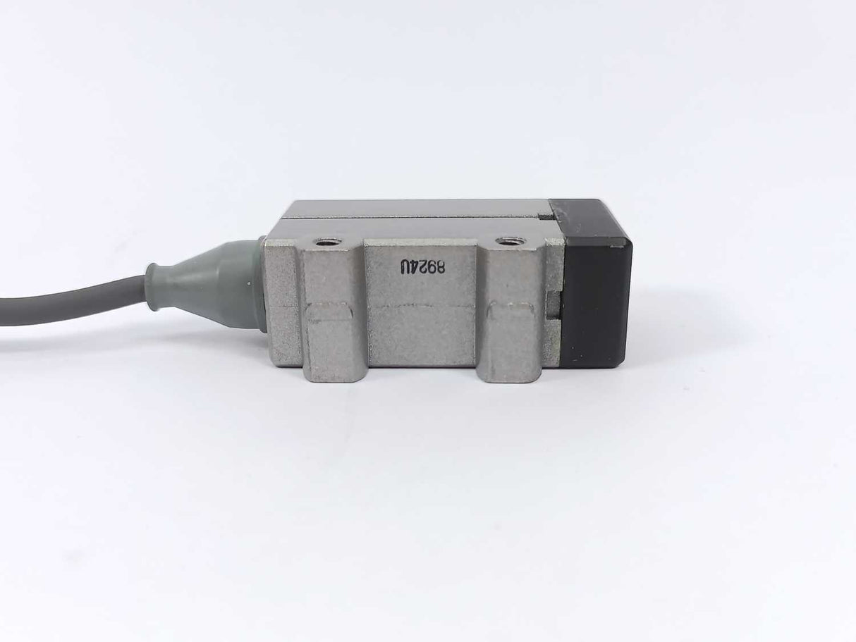Honeywell FE3-TE6-HR Miniature Photoelectric Control Sensor