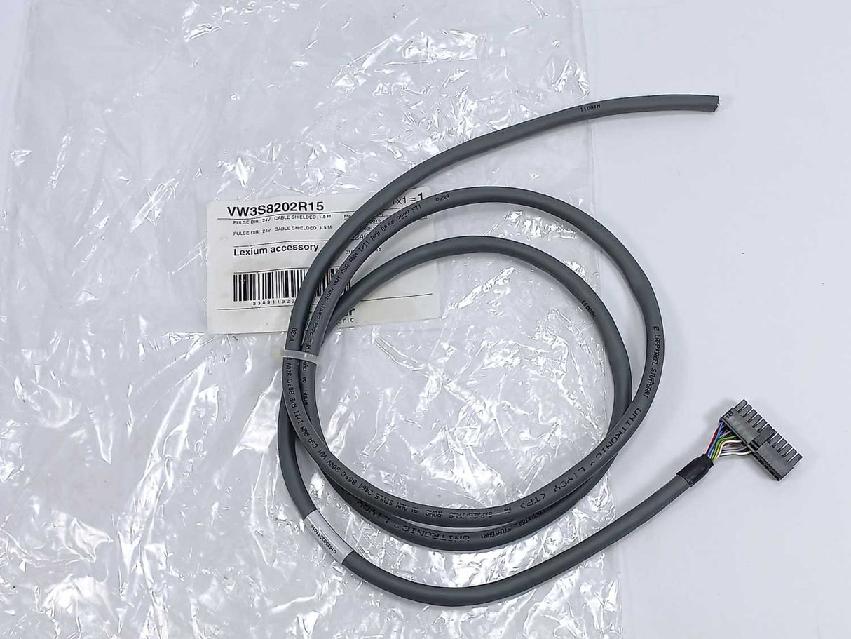 Schneider Electric VW3S8202R15 Cable for Pulse/Direction Signal