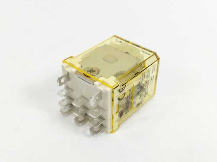 Idec RH3B-UL Relay AC230V Batch 10 pcs.