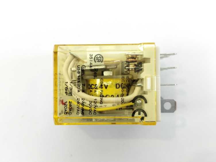 Idec RH3B-UL Relay AC230V Batch 10 pcs.