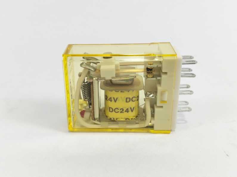 Idec RY2S-L Miniature Relay Batch 9 pcs.