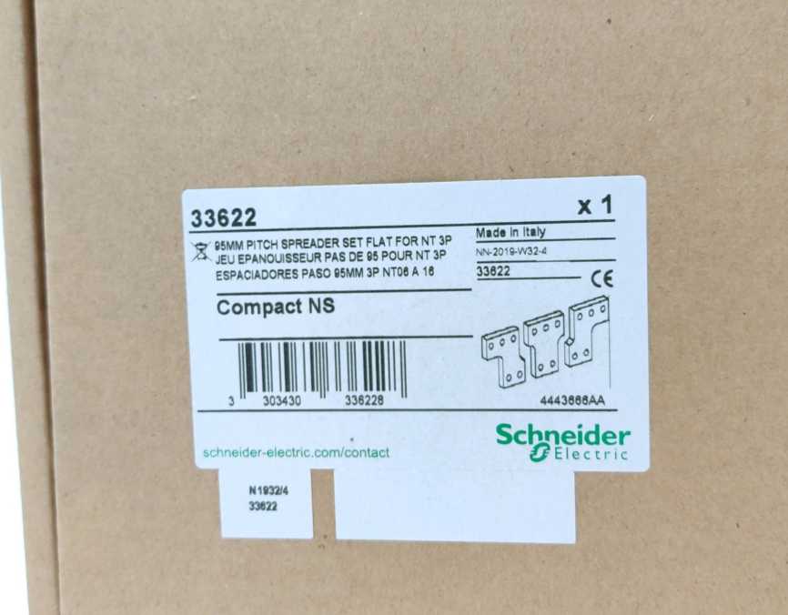 Schneider Electric 33622 95 mm Pitch Spreader Set Flat for NT 3P