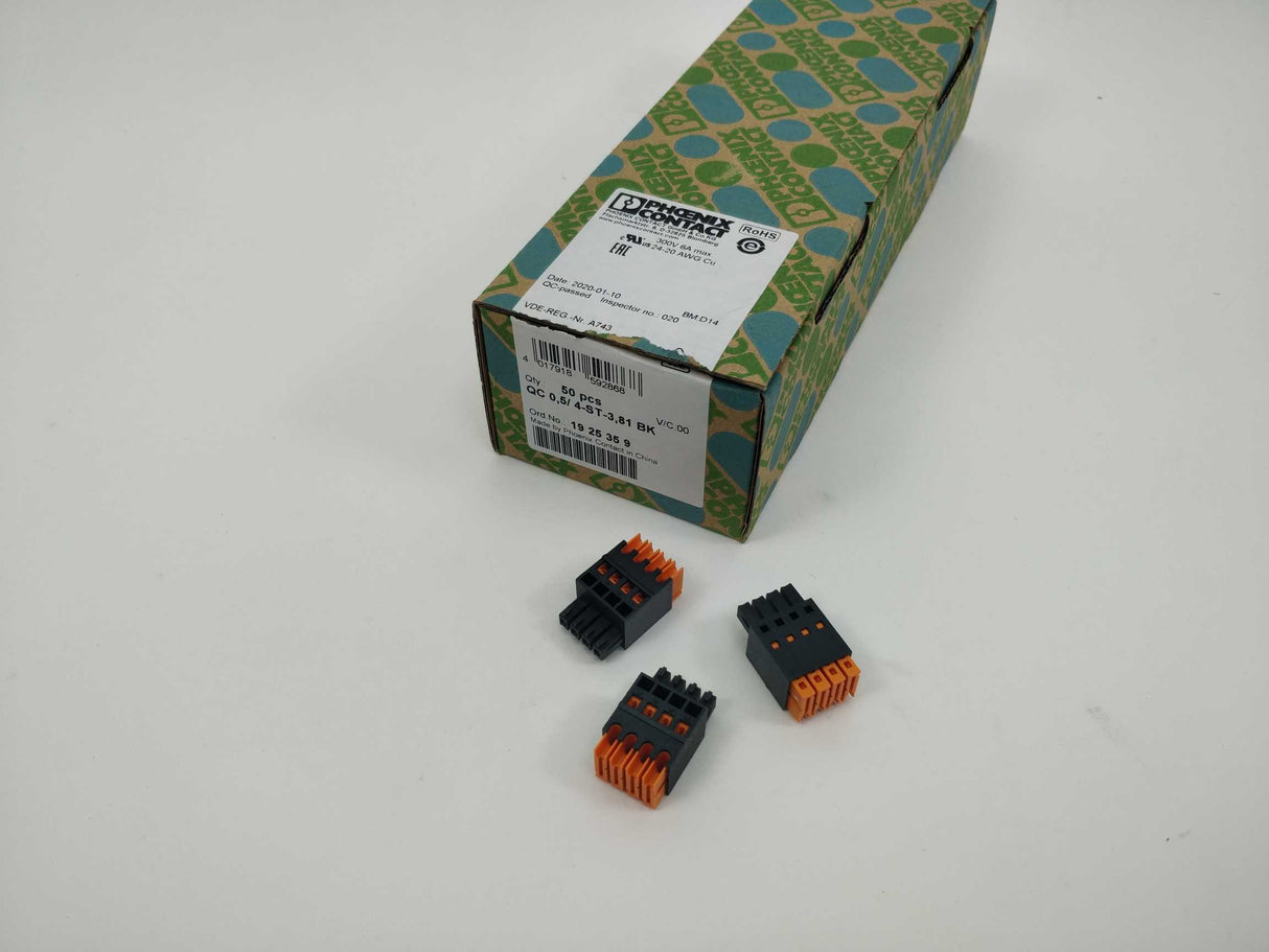 Phoenix Contact 1925359 QC 0,5/ 4-ST-3,81 BK 47 Pcs.