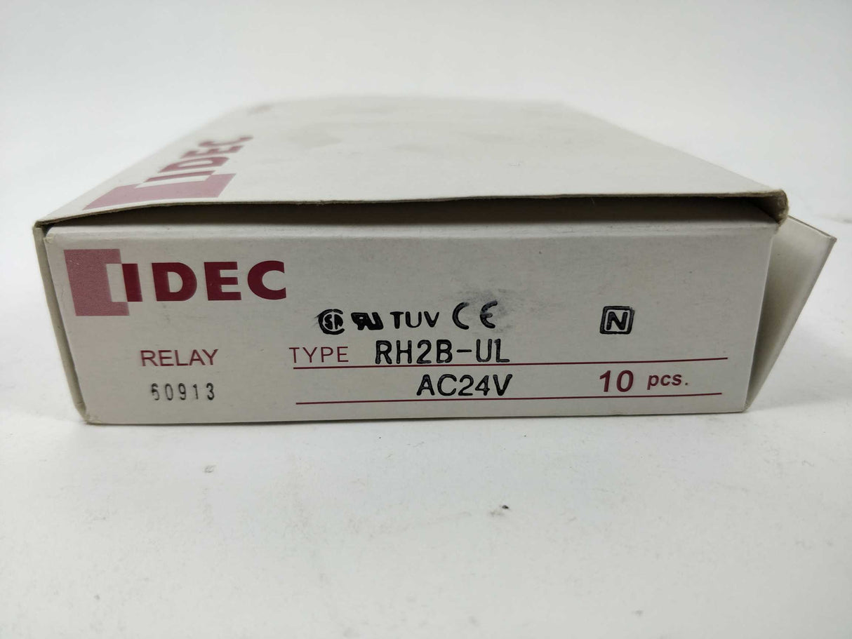 Idec RH2B-ULAC24V Relay Plug-In DPDT 10A 24VAC 10 Pcs.