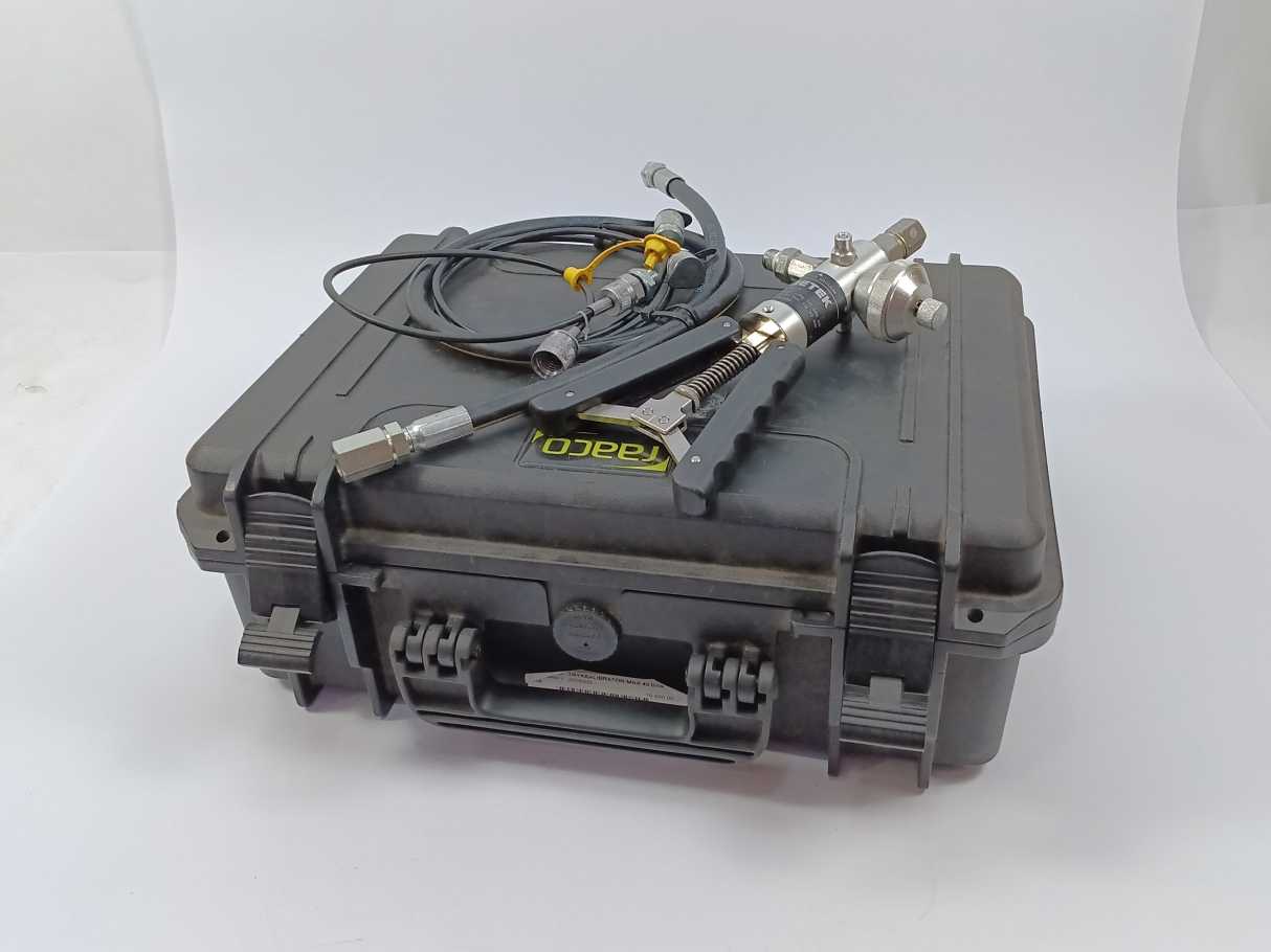 Ametek T-975 Pneumatic Pressure Pump max. 40 bar with accessories