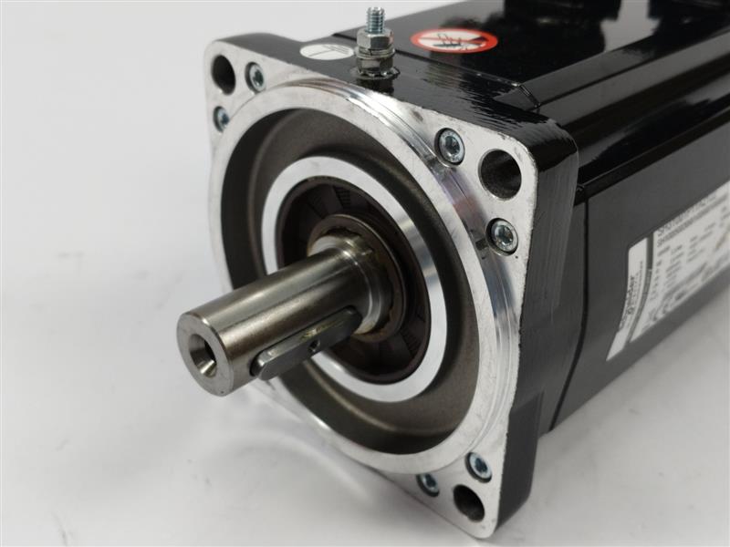 Schneider Electric SH31001P11A2122 Servo Motor, SH100/50030/0/1/00/00/10/00/00