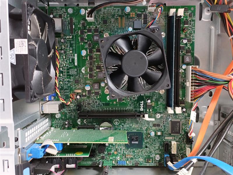 Dell Vostro D11M Desktop PC, D11M001 + AST Products VCA Optima