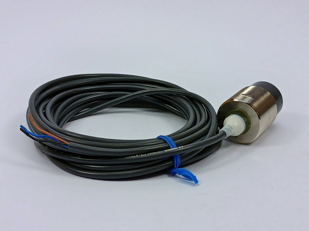 Omron E2A-M30KN20-WP-B1 Inductive sensor