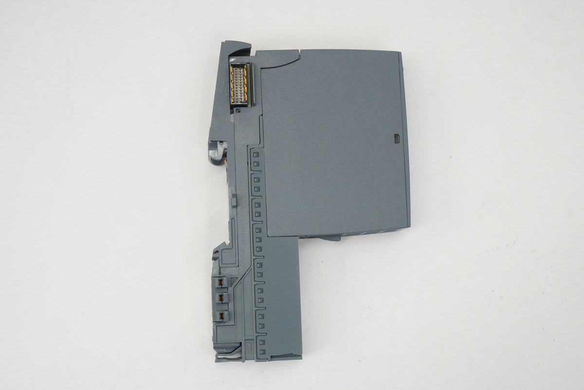 Siemens 6ES7132-6HD01-0BB1 SIMATIC ET 200SP Relay Module, RQ NO 4x 120V DC