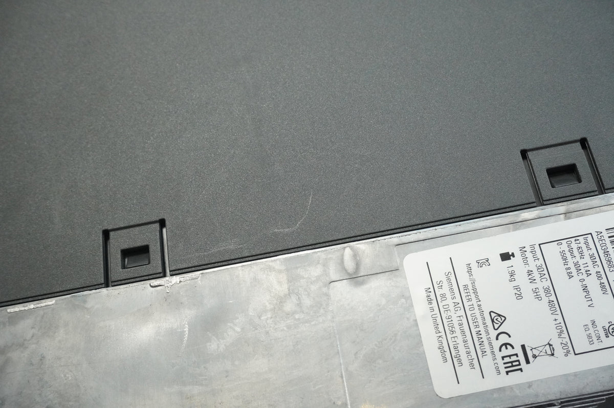 Siemens 6SL3210-1KE18-8AB1 Sinamics G120C USS/MB