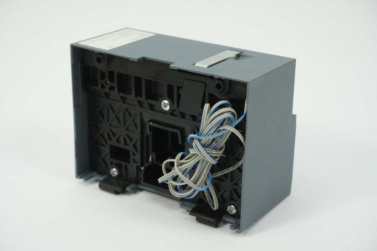 Siemens 3VA9257-0EK23 Front Mounted Operator Standard Door Interlock