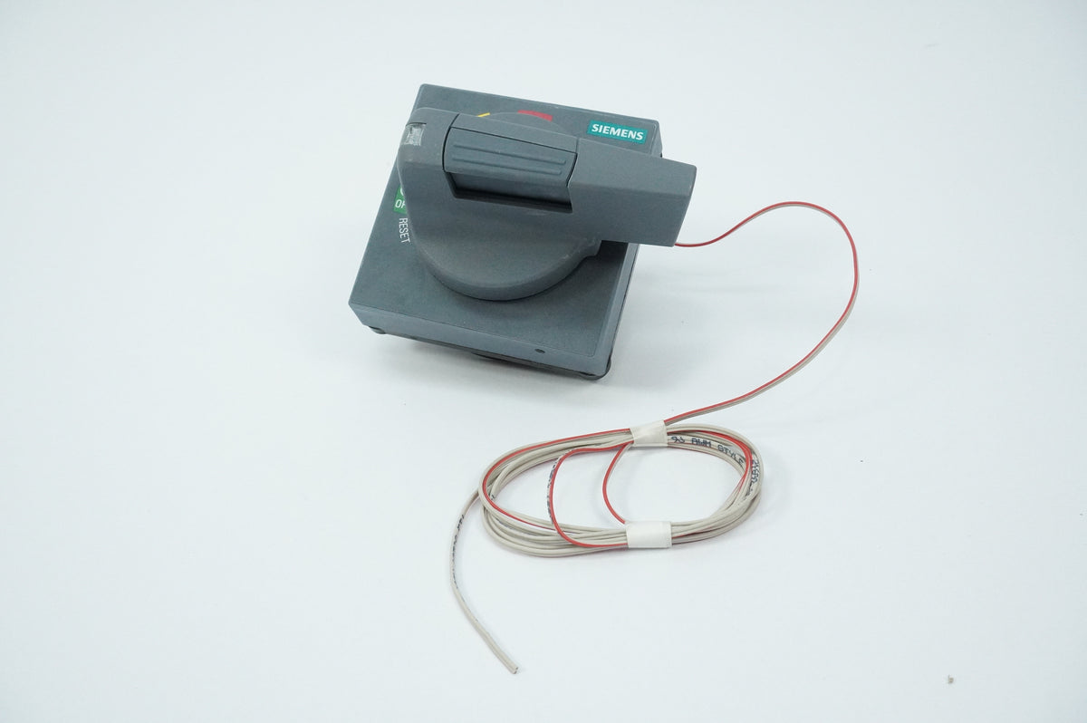 Siemens 3VA9467-0FK23 Door Mounted Rotary Operator Add-on Module for 3VA MCCB