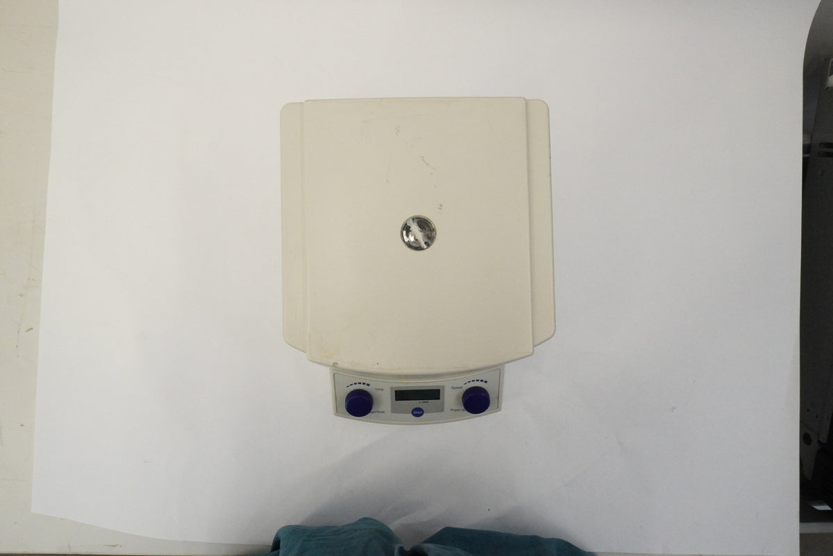 Eppendorf 5425 Microcentrifuge **For Spare Parts**