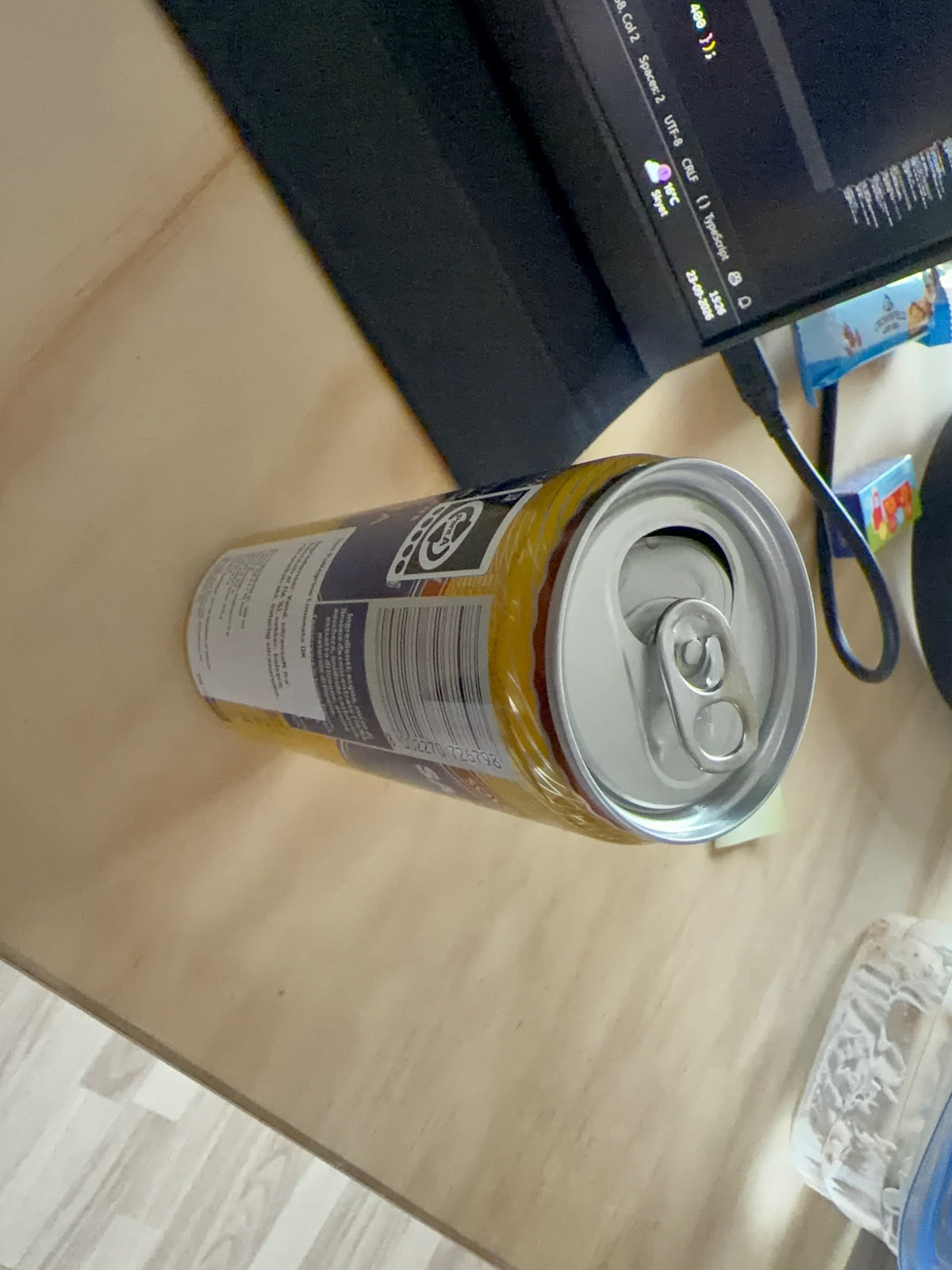 San Pellegrino 000000000009 Limonata Sparkling Lemon Beverage Can
