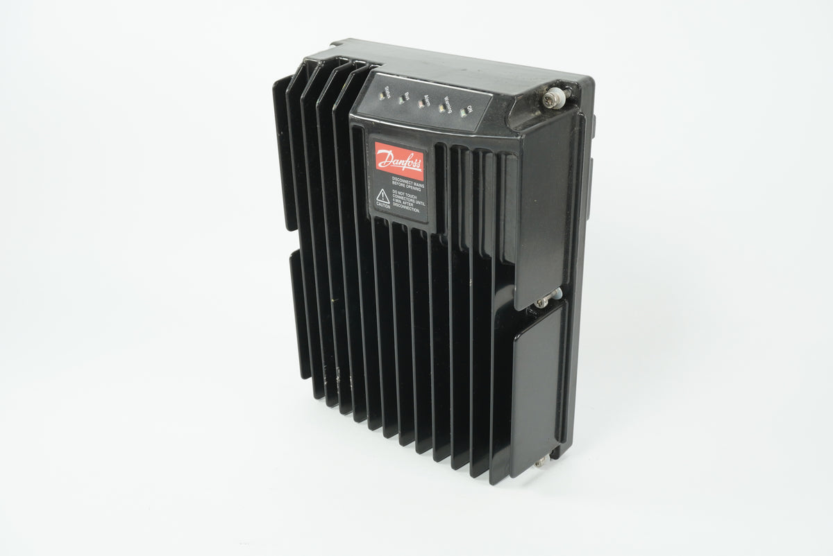 Danfoss 175X0210 FCD 315 VLT Drive crb315pt4p66ebr1d0f13t00c0