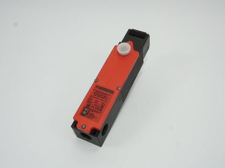 Telemecani XCSLE2727512 Safety interlock switch