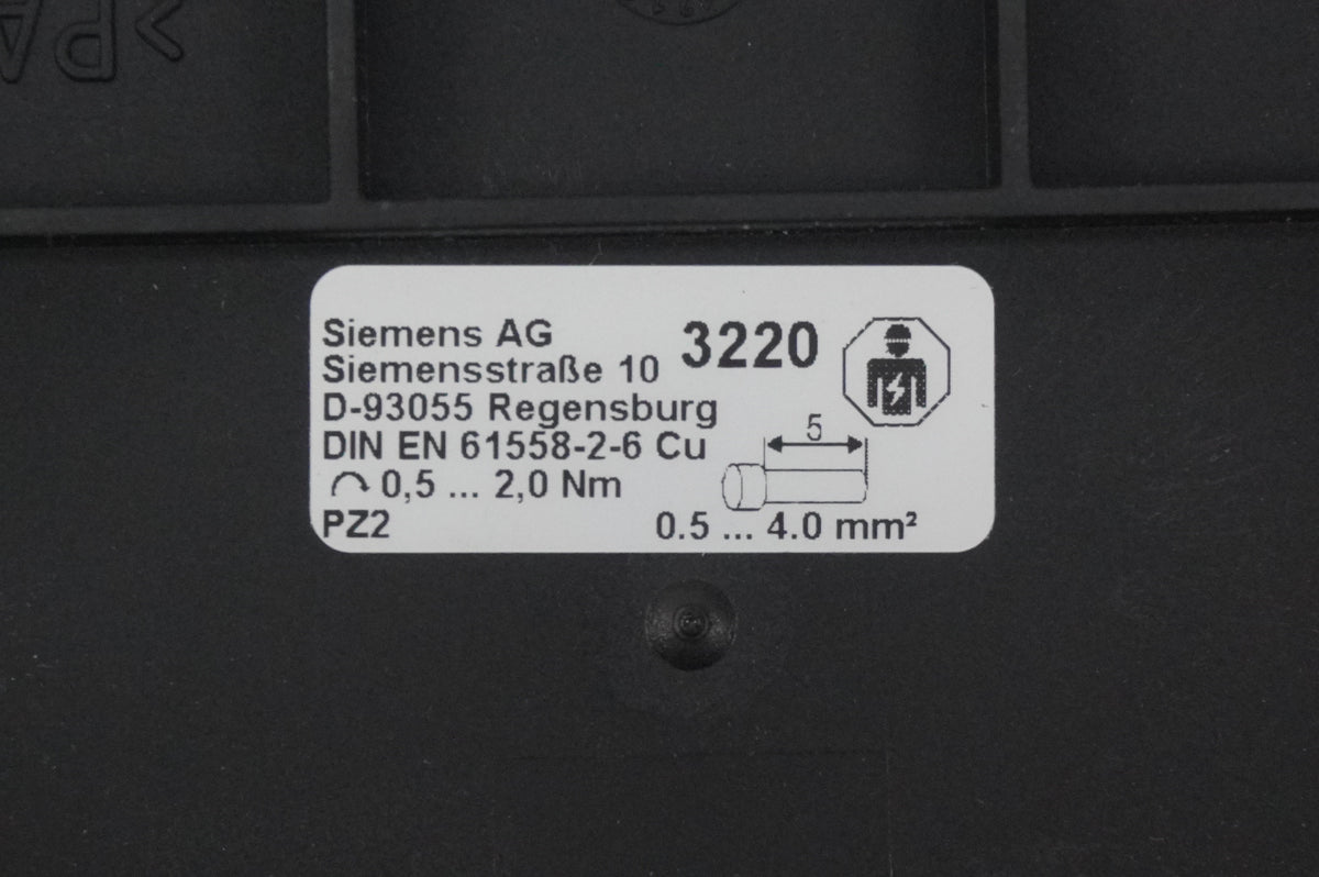 Siemens 4AC3740-0 4AC3740-0 Safety Transformer PTC 230V~/2x12V/24V~