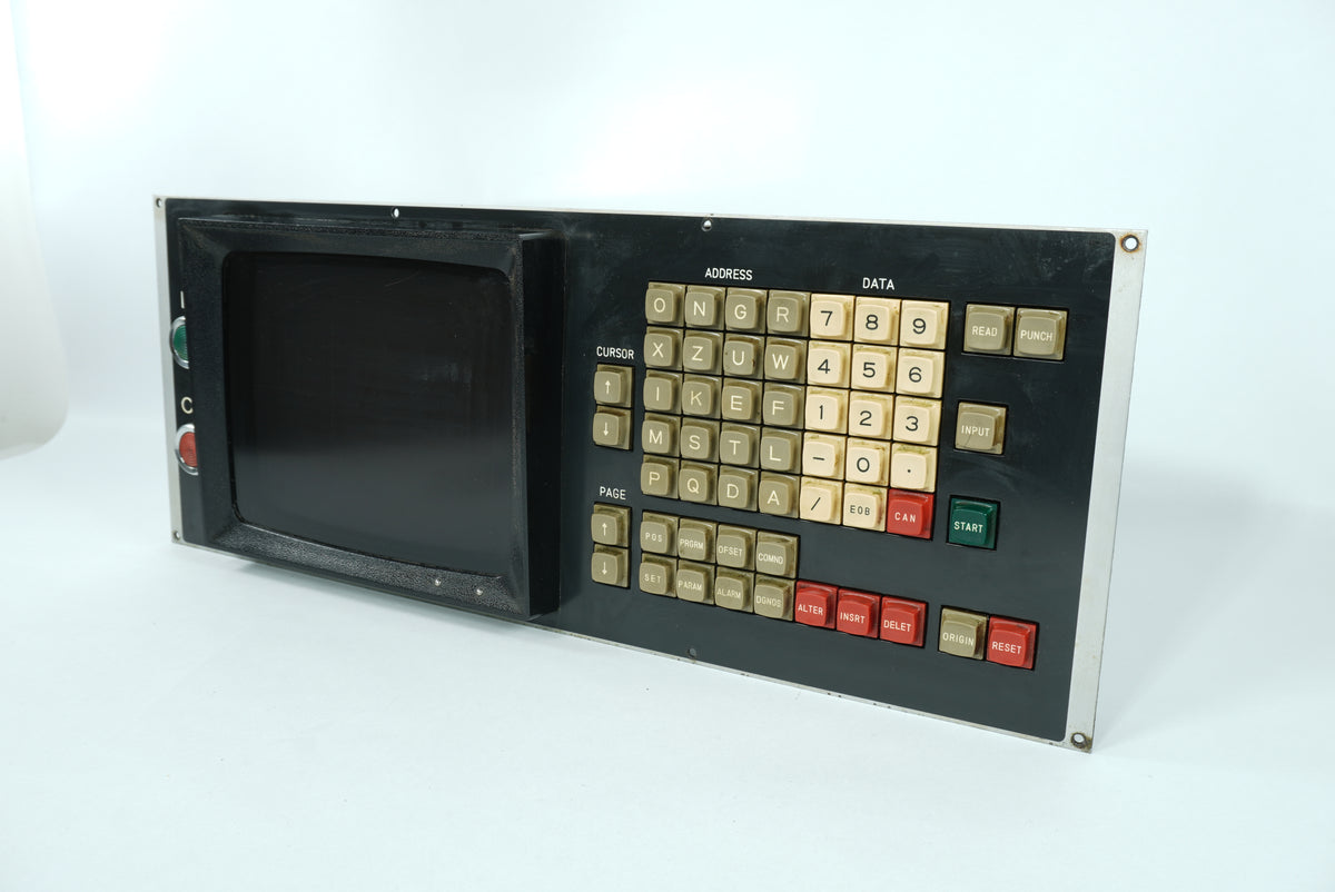 Fujitsu Fanuc A02B-0050-C013 MDI/CRT Unit W:A20B-0007-0030, A61L-0001-0072