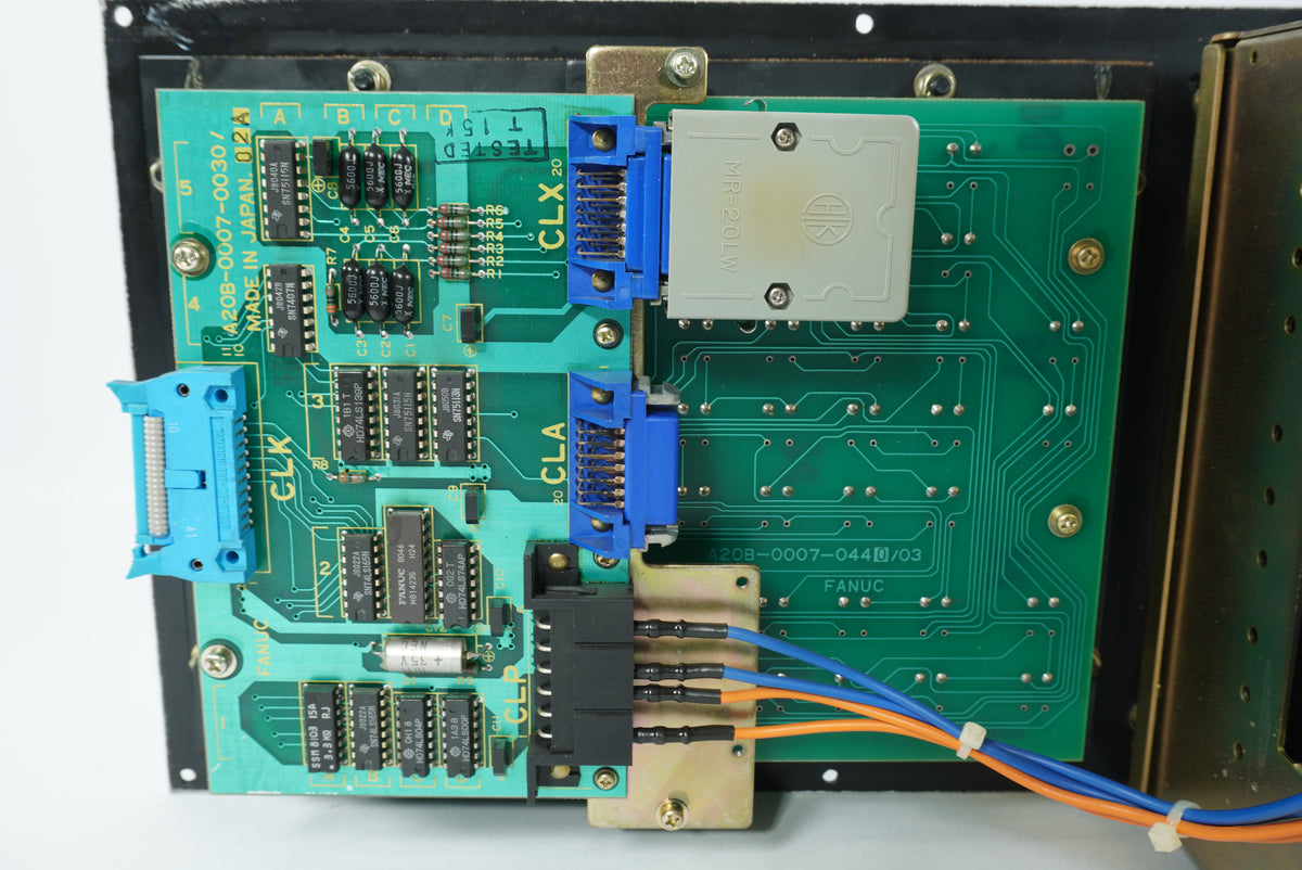Fujitsu Fanuc A02B-0050-C013 MDI/CRT Unit W:A20B-0007-0030, A61L-0001-0072