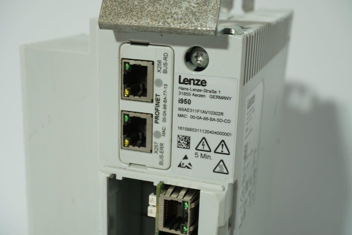 Lenze I95AE311F1AV1Z0000 i950 Servo Inverter W: I95AE311F1AV10302R, I9MAG2V00000