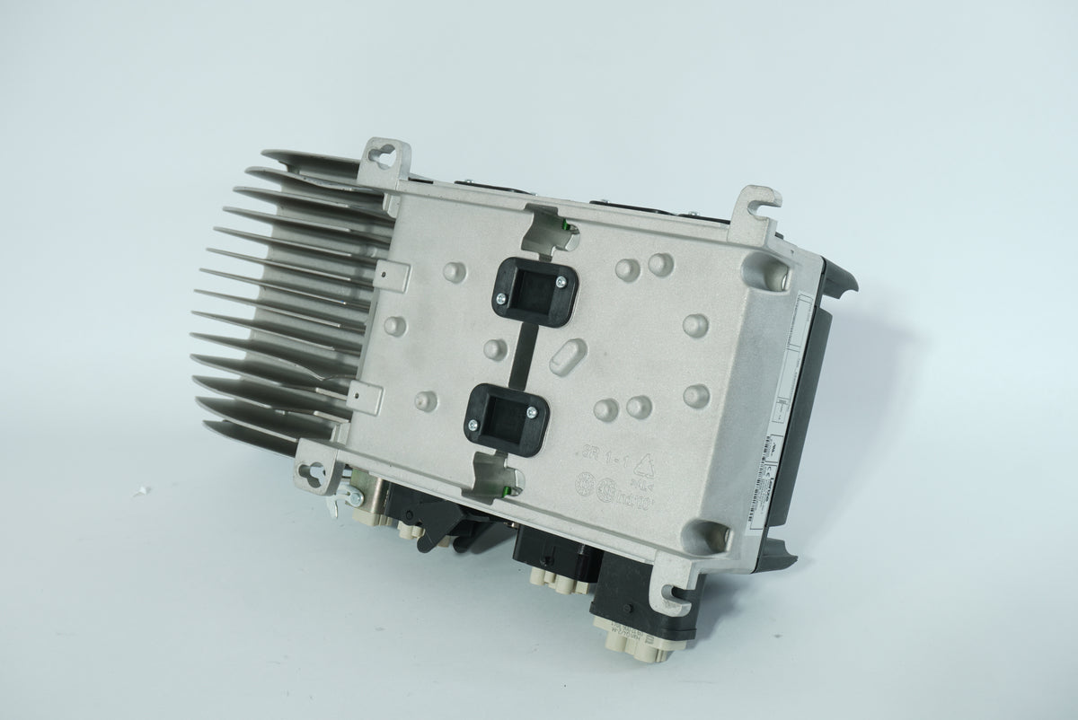 Lenze E84DGDVB22242PS 8400 Motec Drive Unit W: E84DGS3VGBCND
