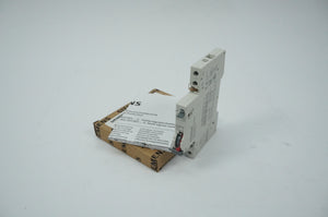 Siemens 5ST3 020-2 Fault Signal Contact  W/ Test and Reset Button Batch of 3pcs.