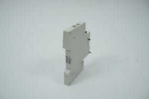 Siemens 5ST3 020-2 Fault Signal Contact  W/ Test and Reset Button Batch of 3pcs.