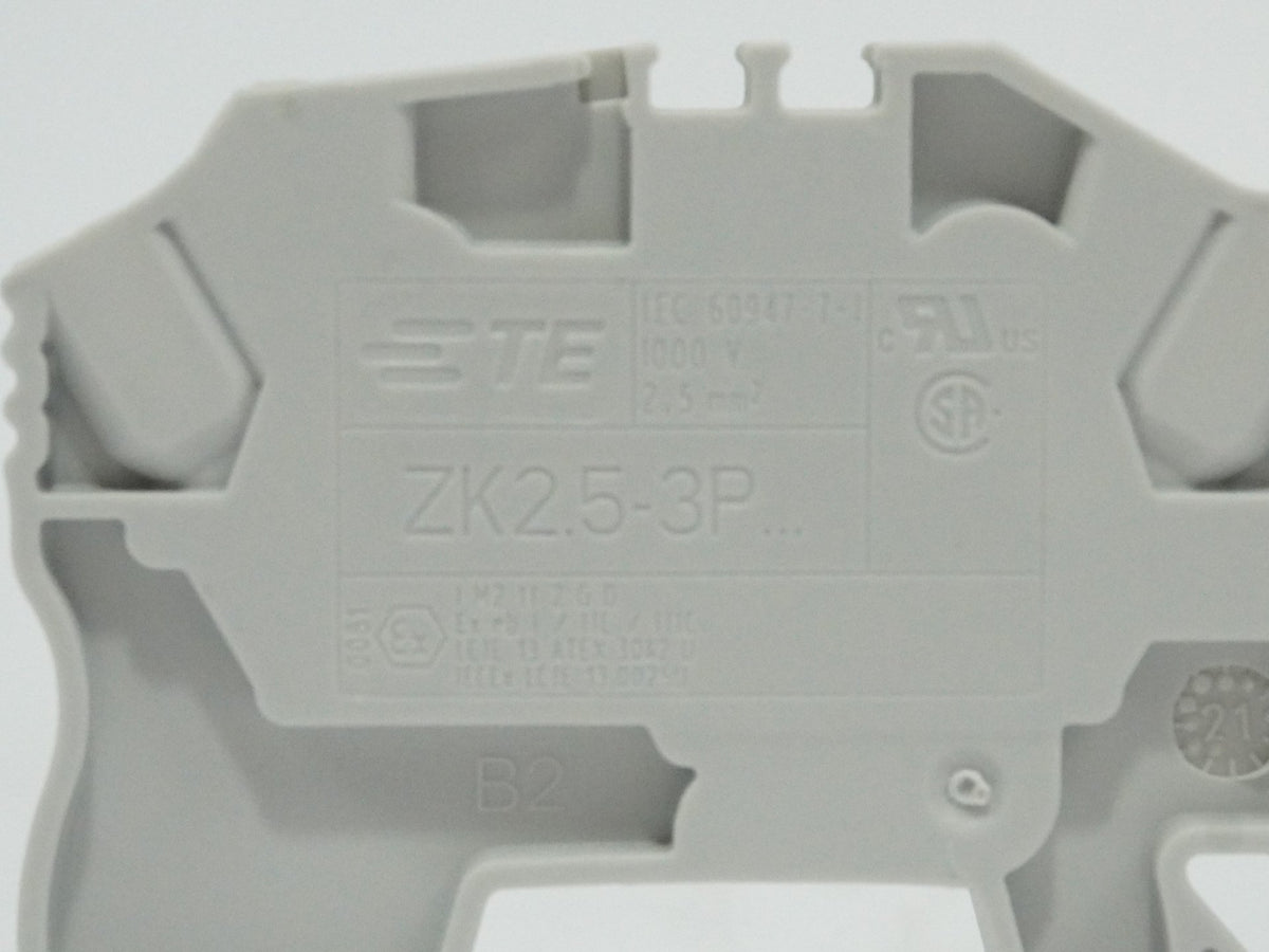 TeConnecti 1SNK705011R0000 ZK2.5-3P Terminal Blocks Batch of 50 pcs.
