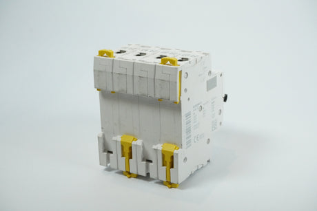 Schneider Electric A9F94463 iC60L C63A