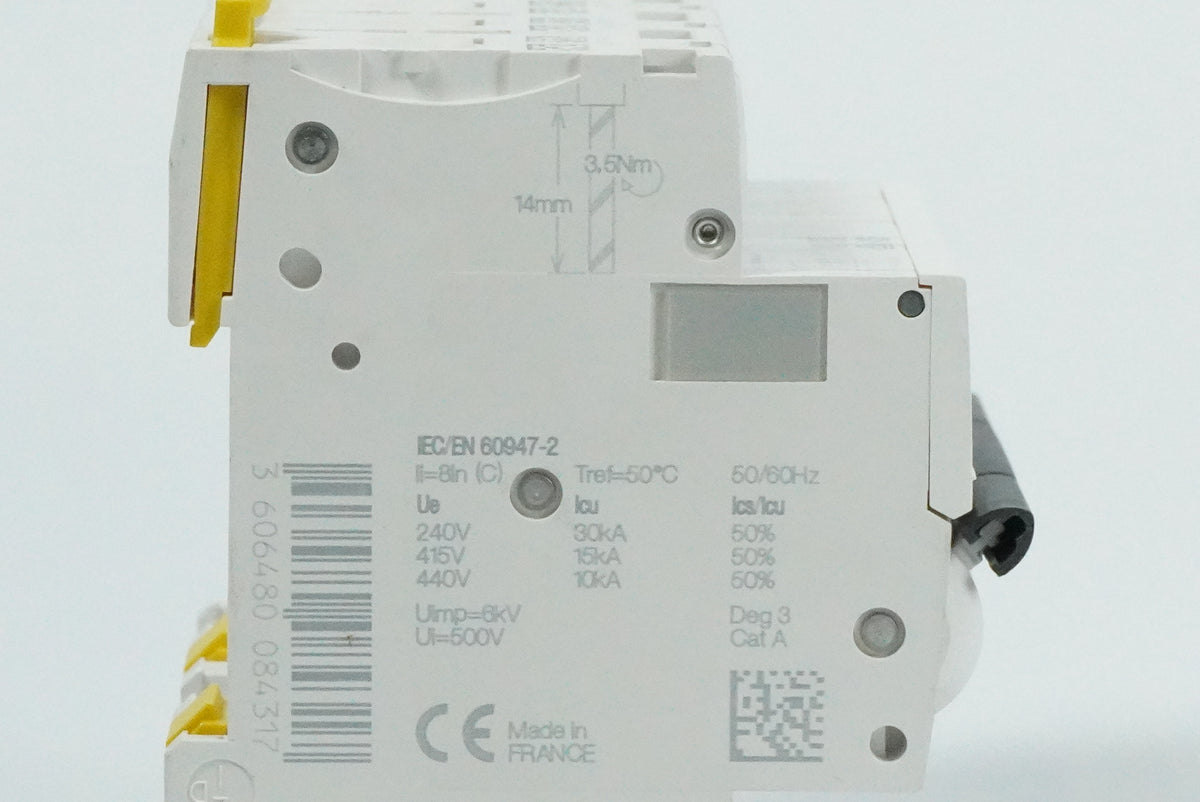 Schneider Electric A9F94463 iC60L C63A