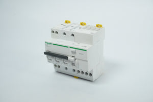 Schneider Electric A9DC3716 Acti9 iCV40N C16 RCBO