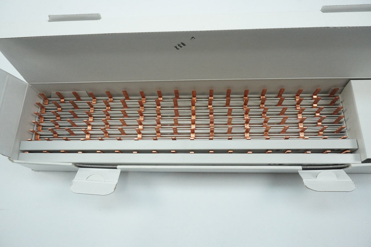 FTG ESS31810 EV Busbar 3P 18M pin 10mm² L1-L2-L3 9pcs. batch
