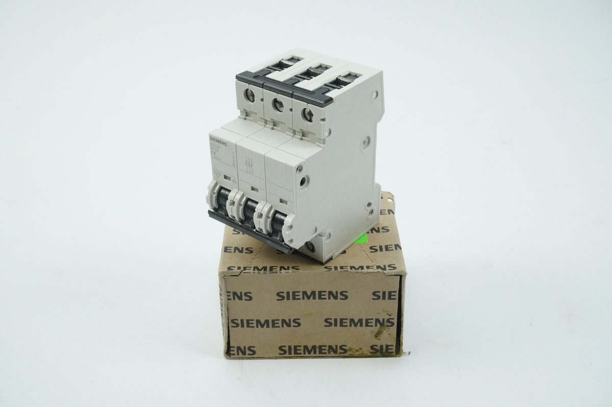 Siemens 5SY4 306-7 5SY4 306-7 MCB Miniature Circuit Breaker C6 3P