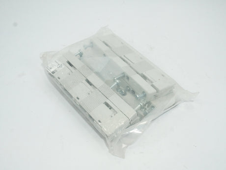 Rittal SV 9340.050 SV 9340.050 Busbar Support E-Cu 15x5 - 30x10mm  Batch 4 Pcs.