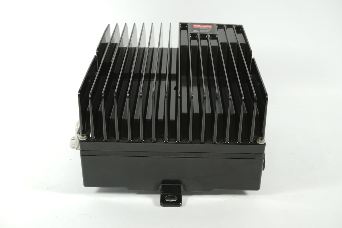 Danfoss 178B2816 FCD 330 VLT DriveMotor FCD330PT4P66STR1DCF00T52C0
