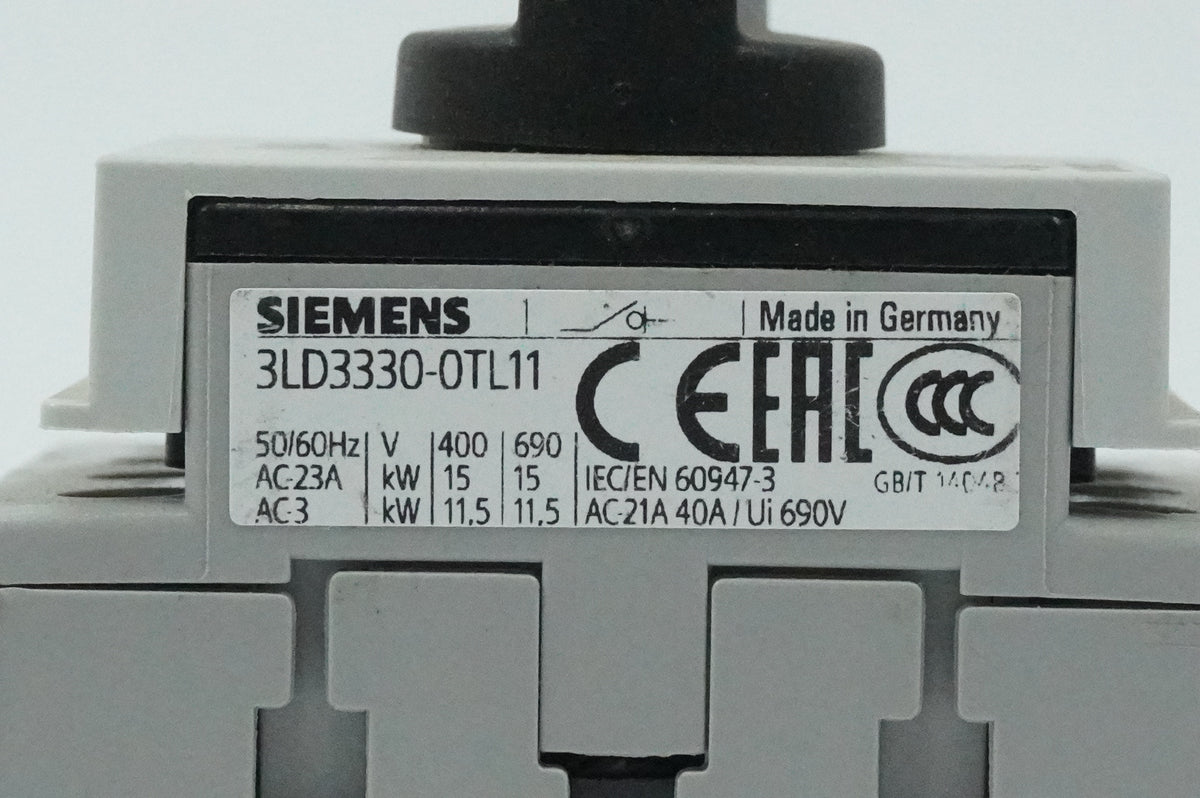 Siemens 3LD3330-0TL11 3LD3330-0TL11 Main Switch Disconnector Batch of 6 pcs.