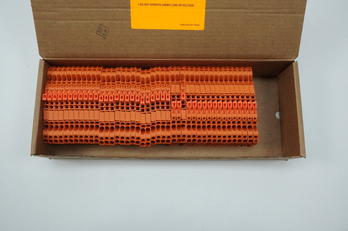 TE Connectivity 1SNK705331R0000 ZK2.5-S-4P-OR Terminal Block Batch 42 pcs.