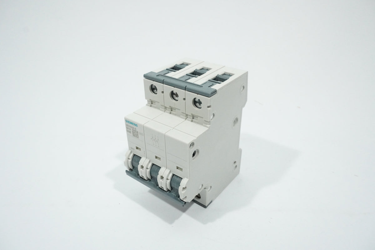 Siemens 5SY4332-8 MCB Miniature Circuit Breaker D32 3P