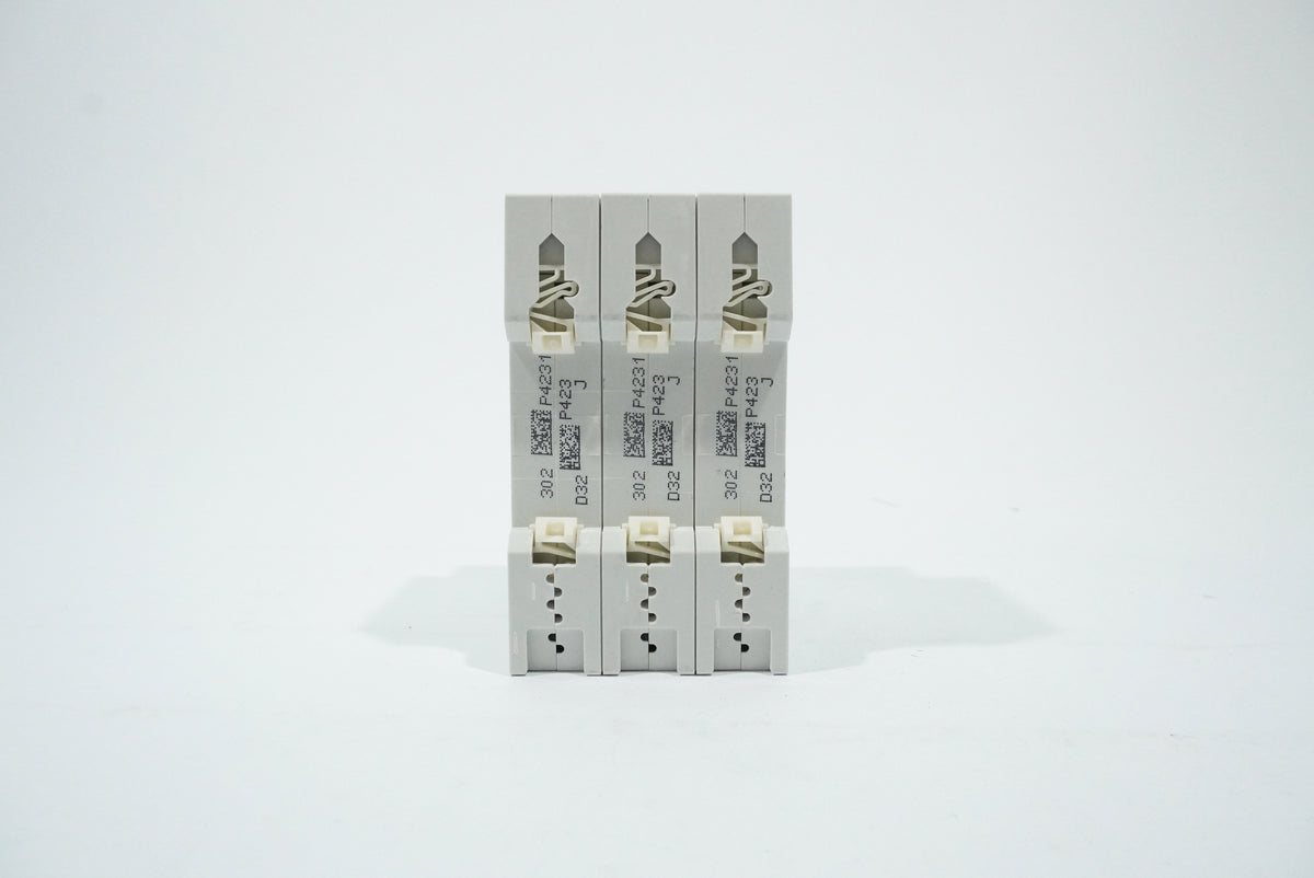Siemens 5SY4332-8 MCB Miniature Circuit Breaker D32 3P