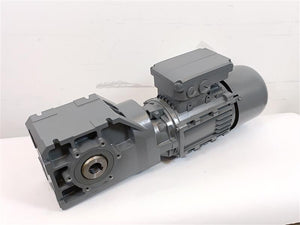 LENZE M55BP080M045EF05C 0,75kW Motor w/ G50BB124MHBR2C00 i=37,967 Gearbox