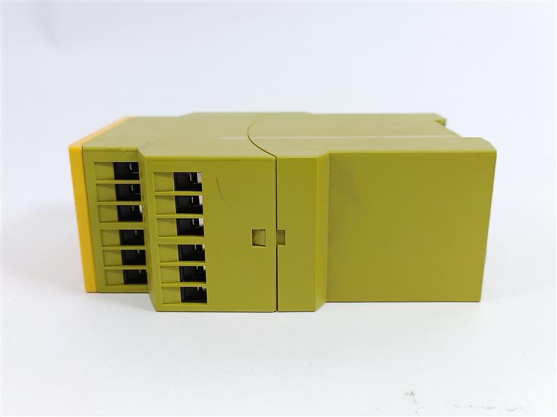 Pilz 774318 PNOZ X3 230VAC 24VAC/DC 3n/o 1n/c 1so