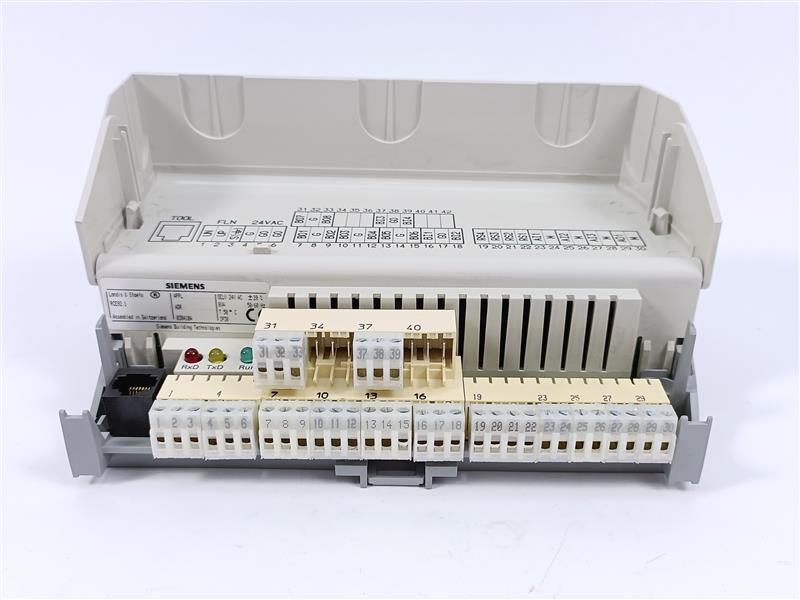 Siemens / Landis & Staefa RCE92.1 Programmable Room Temperature Controller