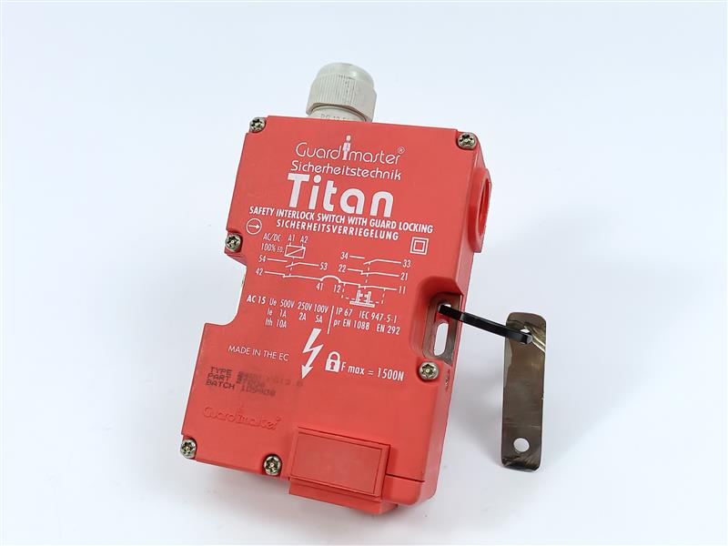 AB 27006 240V PG13.5 Guardmaster Titan Safety Interlock Switch with Guard Locking
