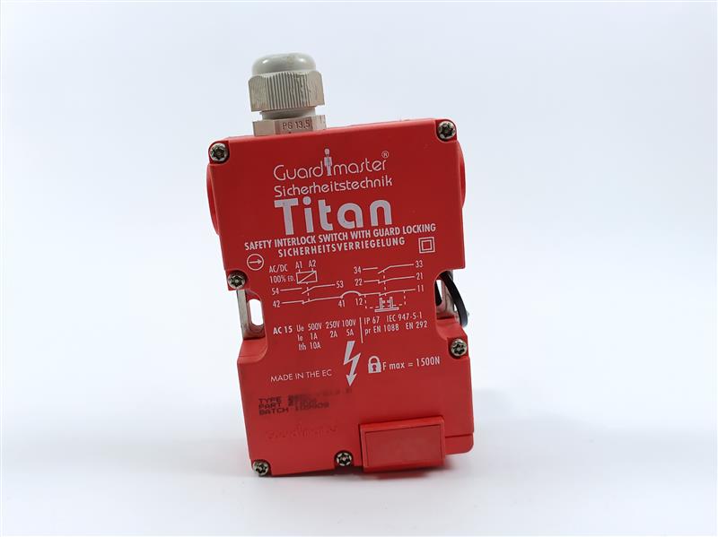 AB 27006 240V PG13.5 Guardmaster Titan Safety Interlock Switch with Guard Locking