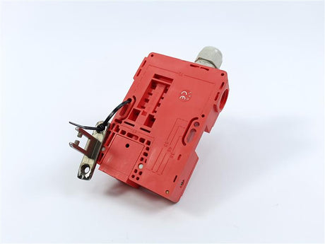 AB 27006 240V PG13.5 Guardmaster Titan Safety Interlock Switch with Guard Locking