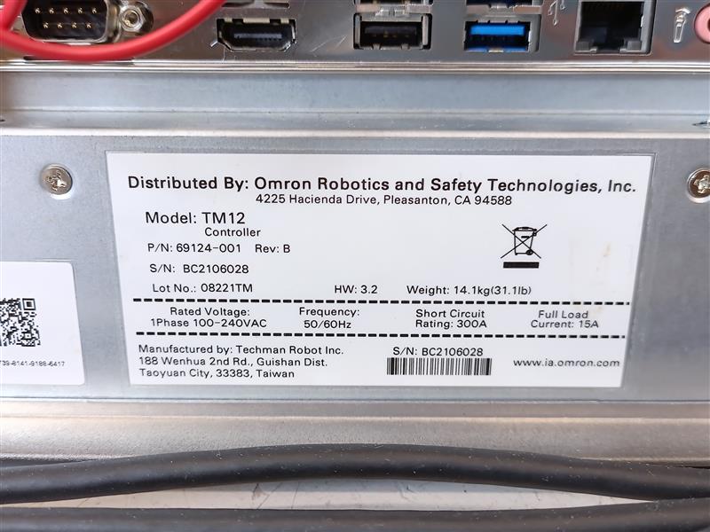 OMRON RT6-1001301 TM12 Industrial Robot w/ 69124-001 Controller, used for test