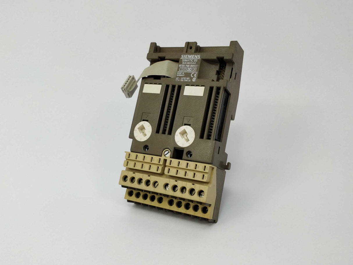 Siemens 6ES5 700-8MA11 version 4 BUS module Pack of 8