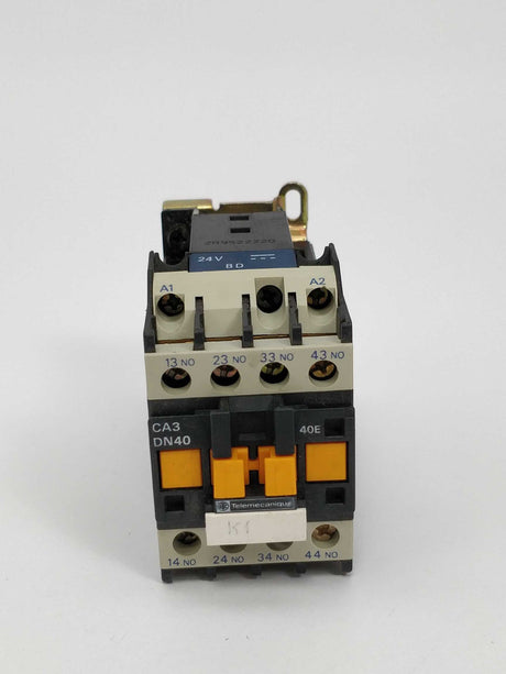 TELEMECANIQUE CA3 DN40 Control relay